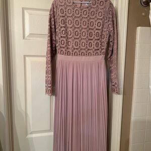 Chic Mauve Lace Long Sleeve Dress